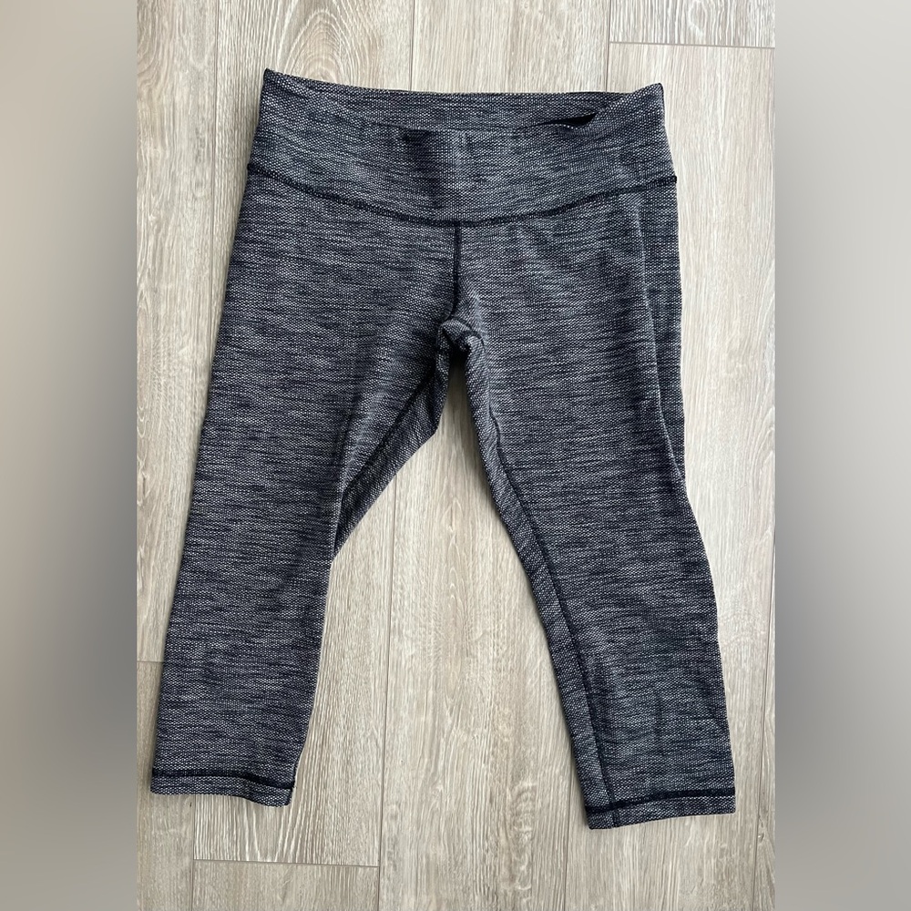 Lululemon Wunder Under Cropped Leggings size 10